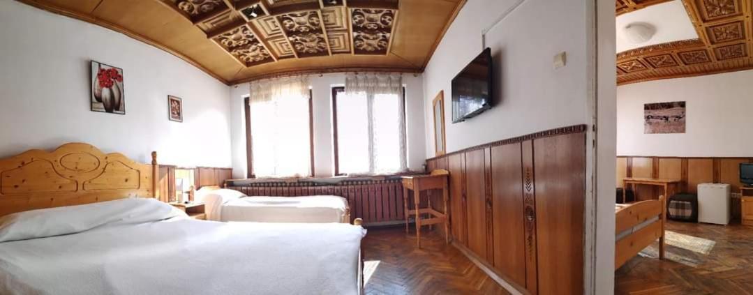 Чичо Томовата Колиба Hotel Tryavna Eksteriør billede